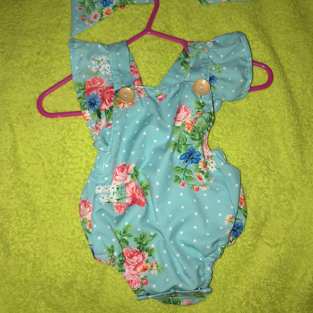 Baby Girls Boutique Romper 0-3 mo blue floral